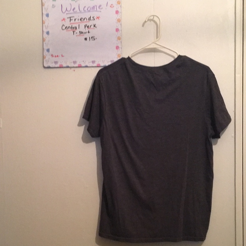 “Friends” t-shirt - Picture 2 of 2